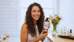 Goodbye Hair Dye for Grey Hair: The Simple Conditioner Add-In That Restores Natural Colour Gradually